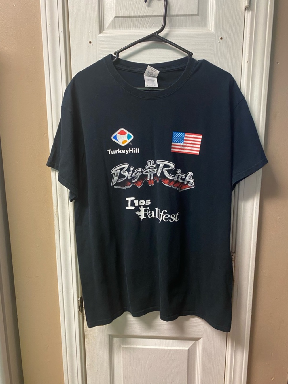 Vintage Gildan Black Big & Rich T-shirt with Flag and Logos